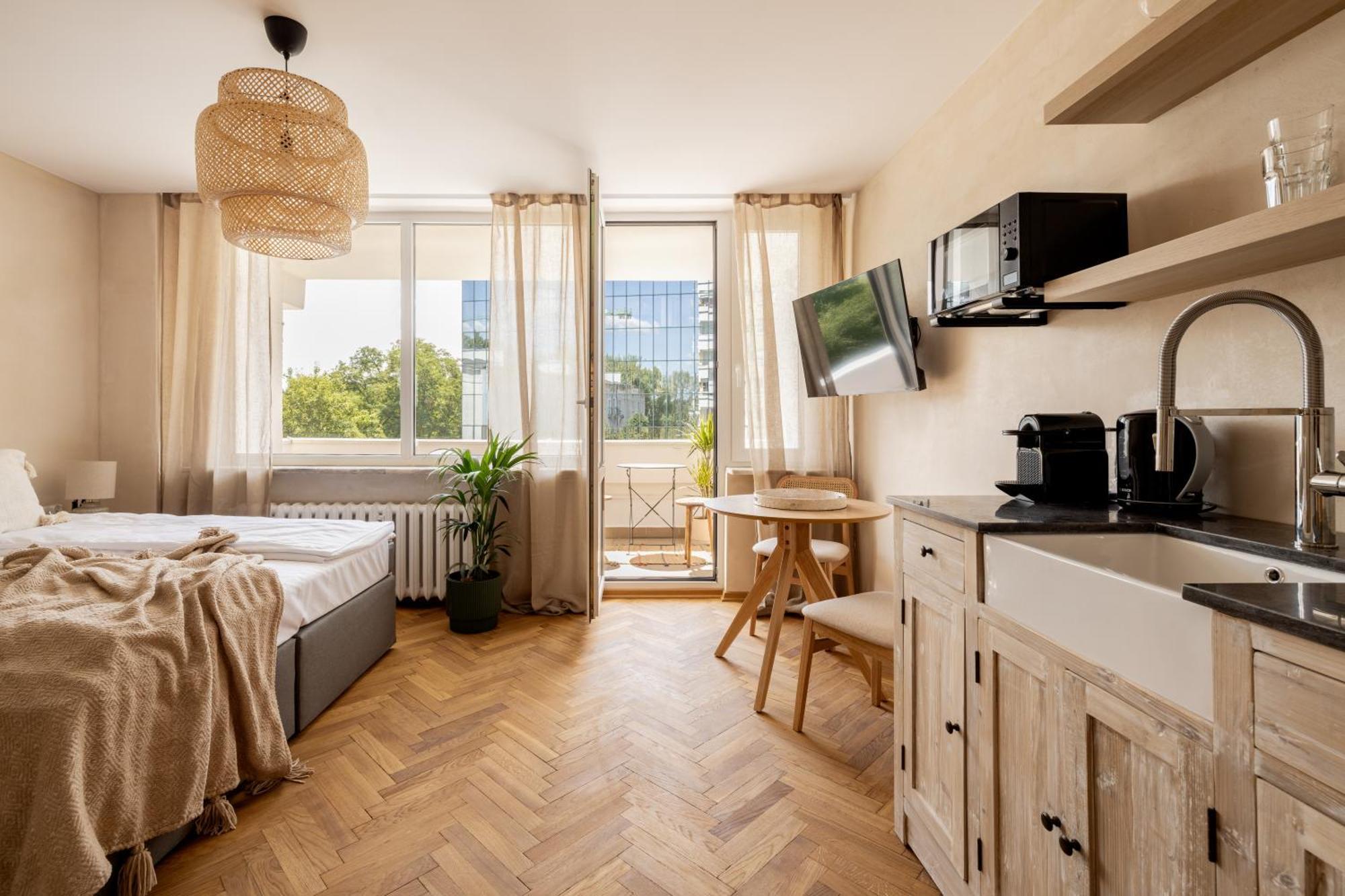 Four Seasons Old Town - Summer Warsaw Exterior photo